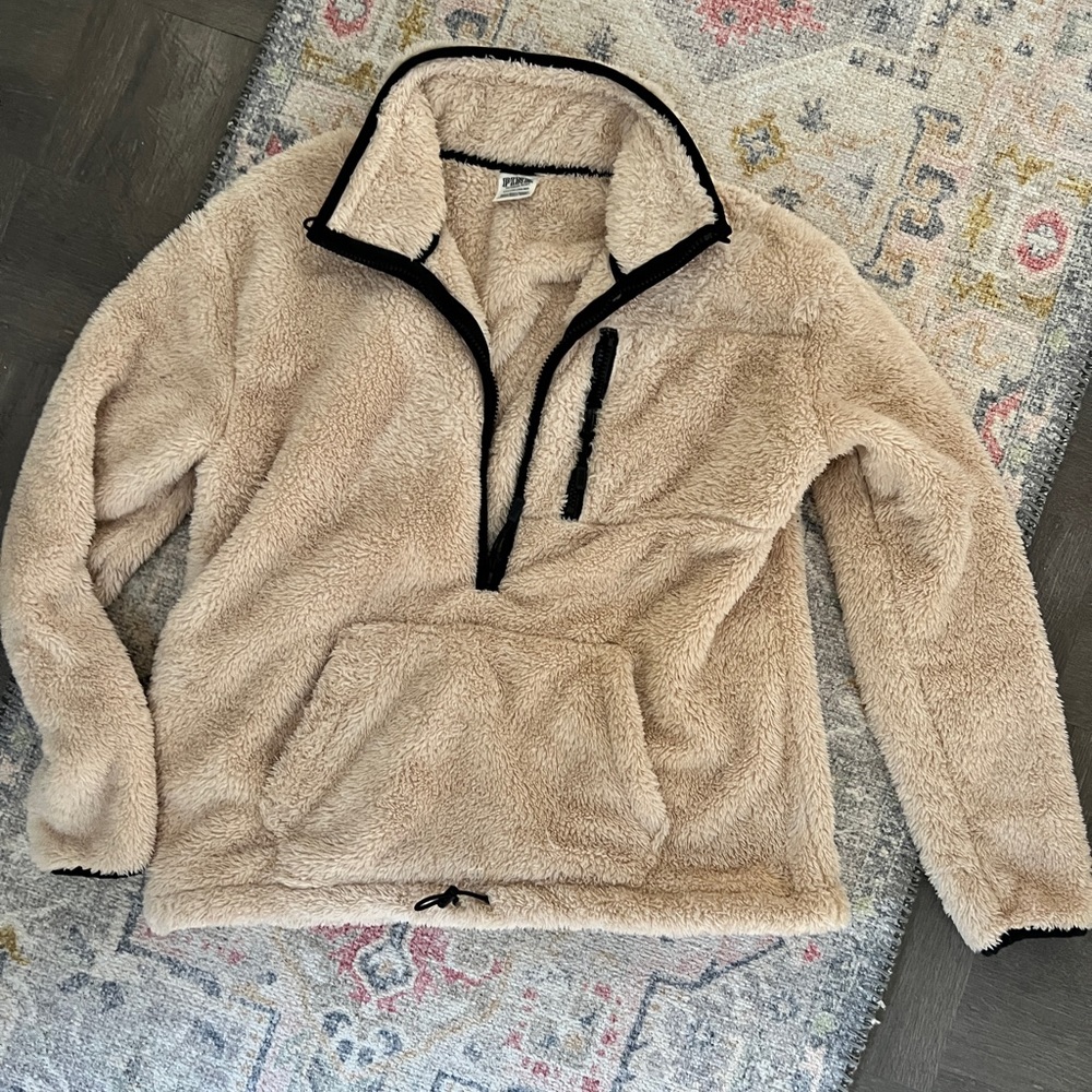 Victoria’s Secret Pullover